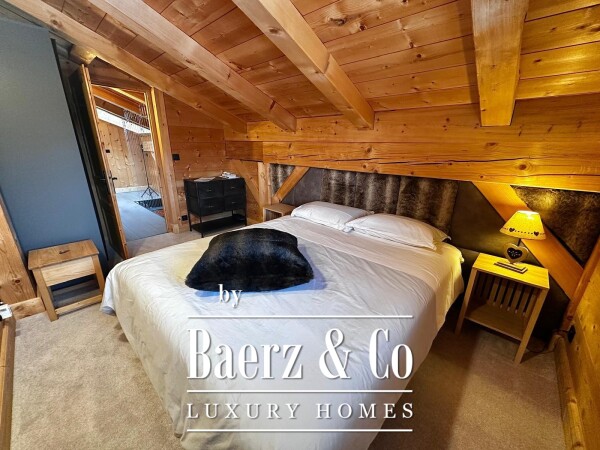 photo 12 4 BEDROOM APARTMENT- ON THE SLOPES