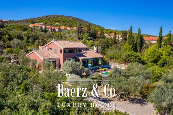photo 4 Zadar, Veli Iž, magnificent villa in the immediate vicinity of the sea
