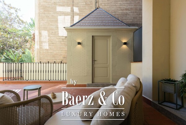 photo 3 Prestigious Apartment   Eixample Dreta, Barcelona    2,100,000