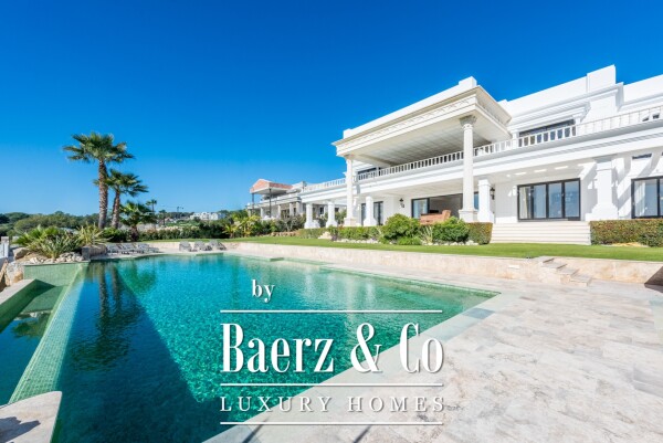 photo 2 Beautiful luxury home in Sotogrande, La Reserva - Zona L