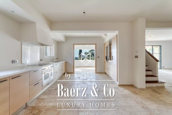 photo 6 Gigaro - Renovated sea view villa - Beach on foot