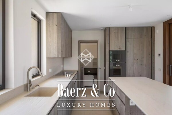 photo 8 Saint-Tropez, new property between the village and the beaches