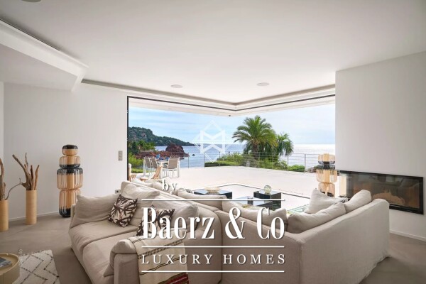 photo 7 Modern waterfront property