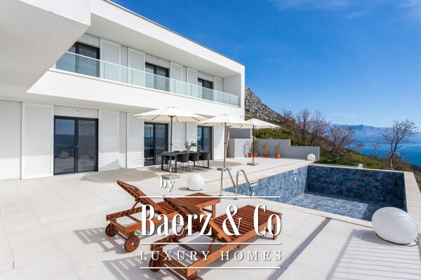 photo 12 Newly Built Luxury Villa in Lokva Rogoznica with Panoramic Sea Views