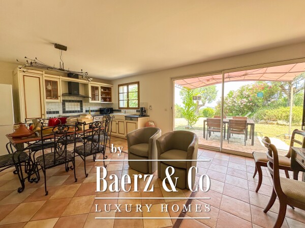 photo 12 Sale Villa exceptional sea view swimming pool double garage garden- 5 Rooms 250 m2 - Saint-Aygulf