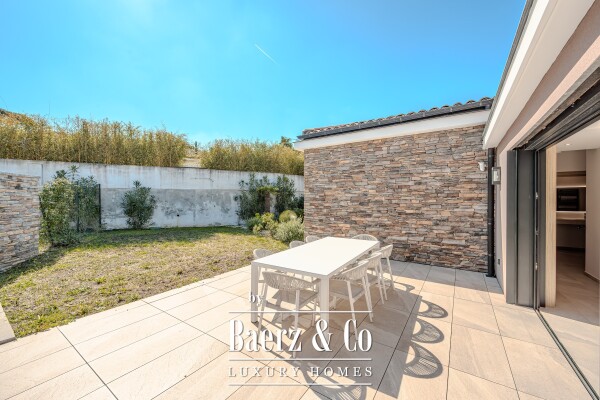 photo 4 Flat Gassin - Beach by feet and 5 min St Tropez