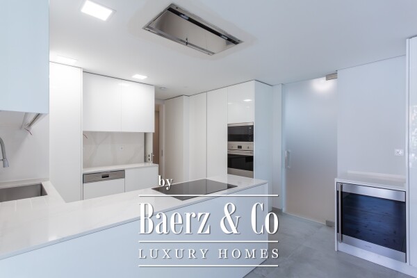 photo 11 Modern, luxury 3+1 bedroom duplex in a quiet street in Carcavelos