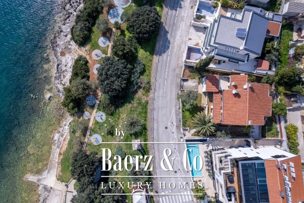 photo 3 Istria, Pula, Pješčana Uvala, attractive villa first row to the sea