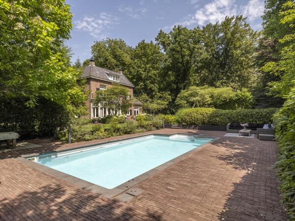 photo 42 Burgemeester de Manlaan 98