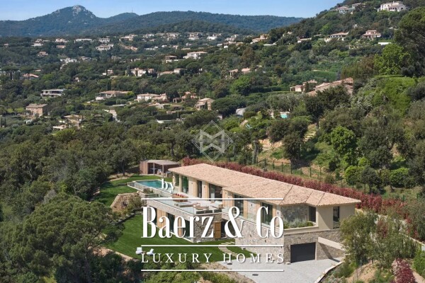 photo 2 Superb contemporary villa with panoramic sea view