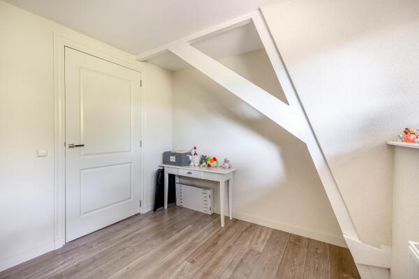 photo 44 Provincialeweg Oost 64