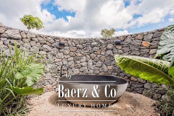 photo 6 VILLA FOR SALE IN BLACK RIVER