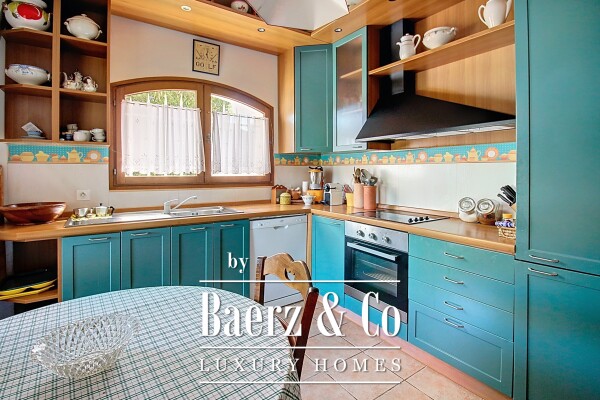 photo 9 PROPERTY IN VALESCURE