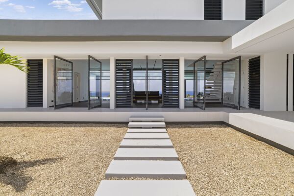 photo 3 Crown West 207