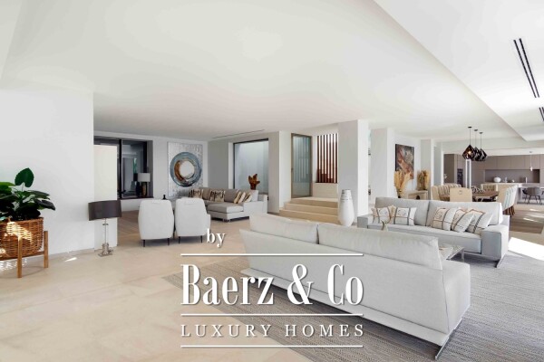 photo 12 Modern seafront villa in Cala Vinyes