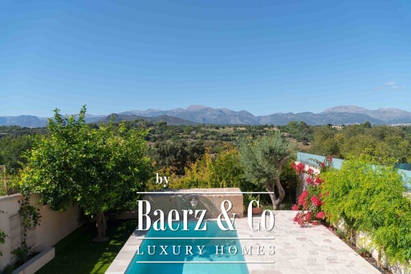 photo 17 Exquisite renovated townhouse with pool and mountain view