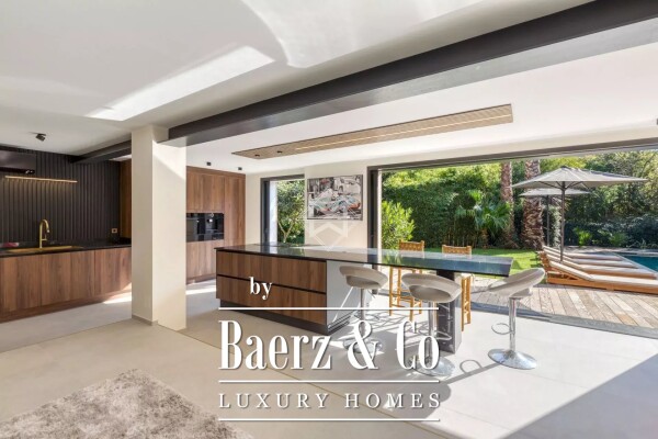 photo 7 Gigaro - Walking Distance to the Beach - Private Estate - Turnkey Villa