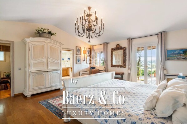 photo 12 Charming Provençal villa with pool and tennis court