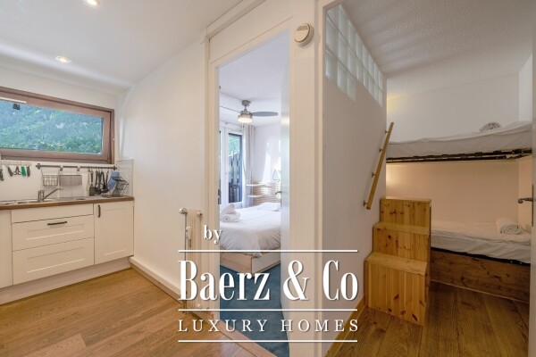 photo 3 Bright 1-Bedroom Apartment plus Sleeping Alcove in the Heart of Chamonix Mont-Blanc