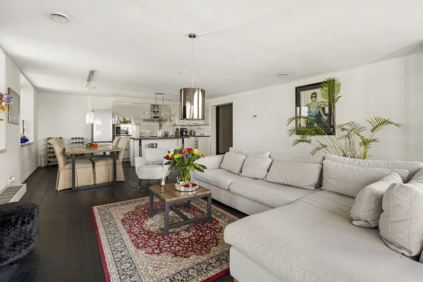 photo 20 Van Leijenberghlaan 2 T