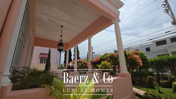 photo 4 Street 60 #375 x 43 y 41 centro 375