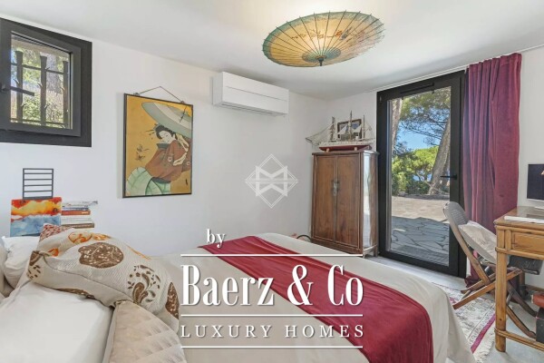 photo 12 Panoramic Sea View – A Rare Address in Giens