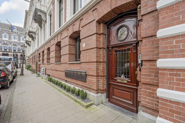 photo 33 Vossiusstraat 6 E