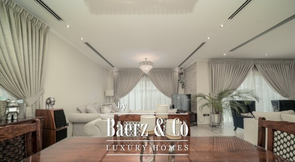 photo 3 4-Bedroom Legacy Villa for Sale in Jumeirah Park