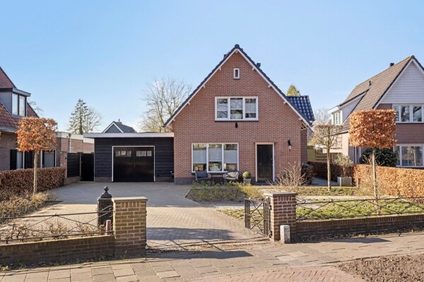 photo 51 Kon Wilhelminaweg 82