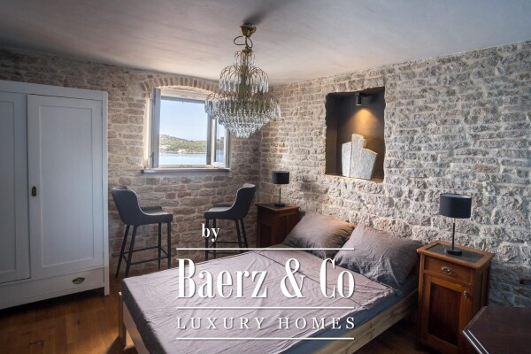 photo 23 Šibenik, old town - a historic palace from the 12th century