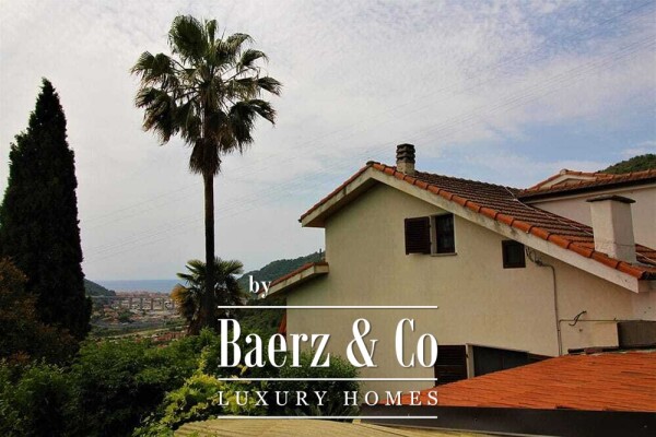 photo 4 2 x Villa for sale 350 m² (ca. 1975) + 125 m² (2006)