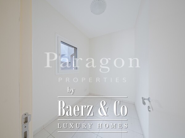 photo 12 Great Condition | Vacant | Close to Pool and Park