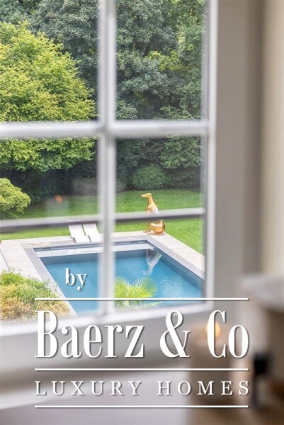 photo 32 Unieke villa op AAA locatie in hartje Vriesdonk met praktijk/bureelruimte!