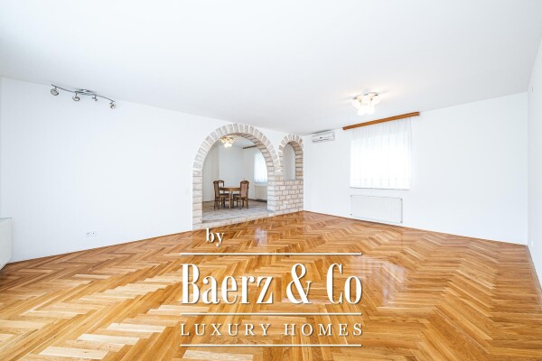 photo 3 Zagreb, Gračani, beautiful three-storey five-bedroom apartment with a garden, NKP 278.66 m2