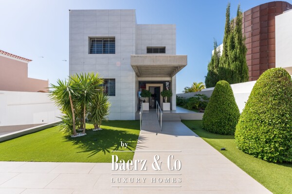 photo 50 Contemporary Villa in El Madroñal Costa Adeje