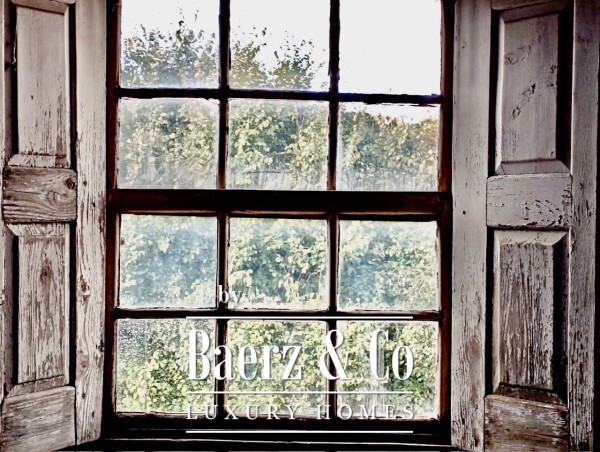 photo 5 Building for restoration - Centre of Porto