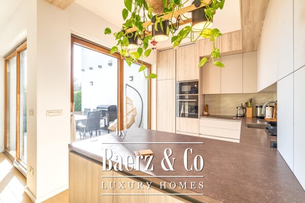 photo 5 Zagreb, Mlinovi modern three-story apartment NKP 213 m2