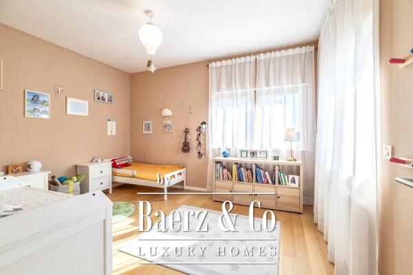 photo 12 Zagreb, Mlinovi modern three-story apartment NKP 213 m2