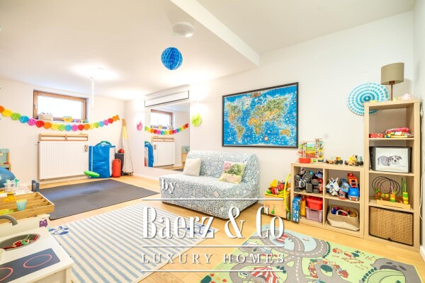 photo 16 Zagreb, Mlinovi modern three-story apartment NKP 213 m2