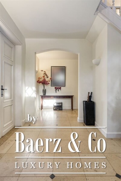 photo 4 Stijlvolle villa met binnen zwembad!