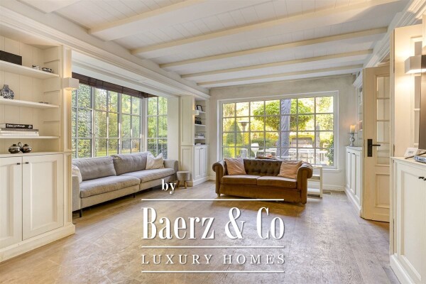 photo 9 Stijlvolle villa met binnen zwembad!