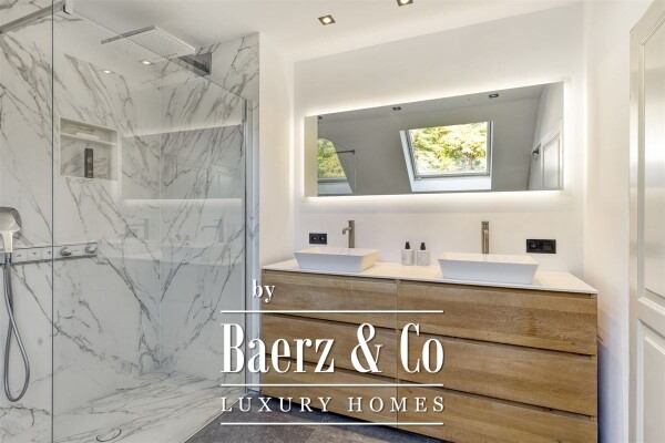 photo 21 Stijlvolle villa met binnen zwembad!