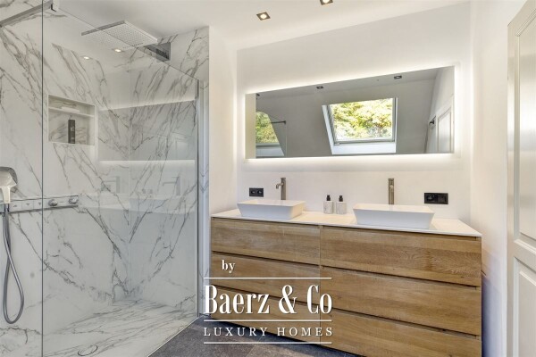 photo 21 Stijlvolle villa met binnen zwembad!