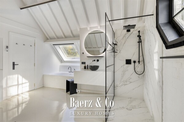 photo 37 Stijlvolle villa met binnen zwembad!