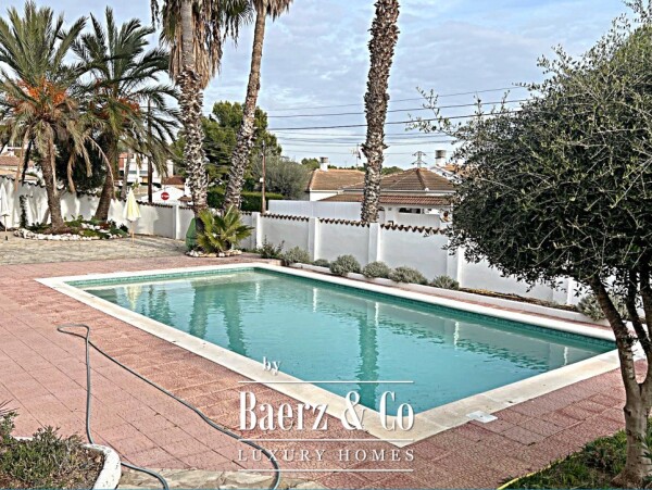 photo 2 Elegant Ibiza-Style Villa with Pool & Palm Trees