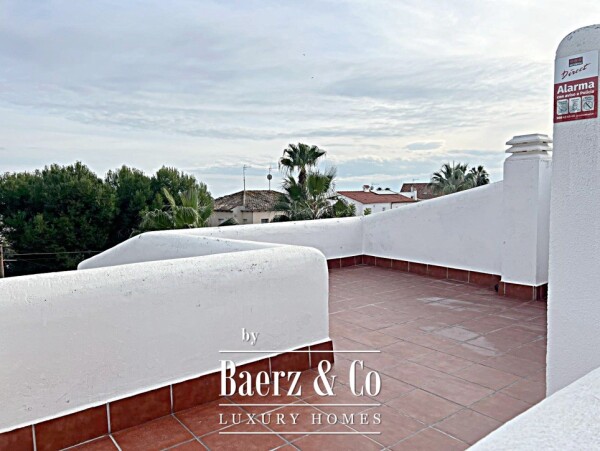 photo 9 Elegant Ibiza-Style Villa with Pool & Palm Trees