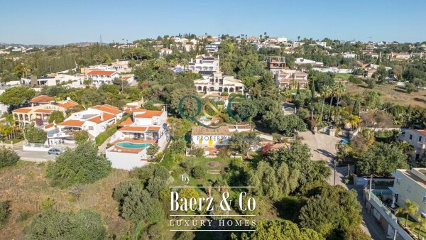 photo 1 Beautiful luxury home in Loulé (São Clemente), Vale Formoso