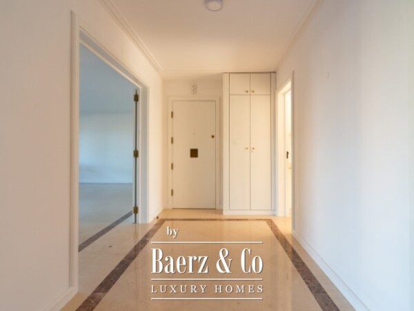 photo 19 T3 with large balconies in condominium with swimming pool