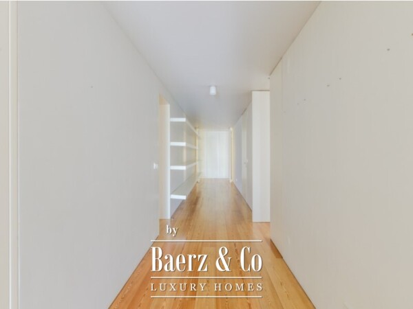 photo 37 One Bedroom apartments plus 1 on Av. July 24 in a building with signature of Arq. Aires Mateus