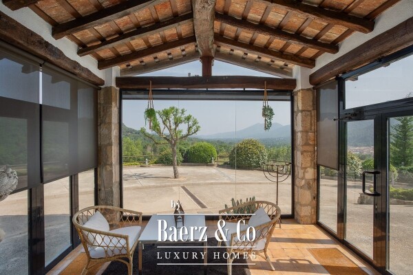 photo 5 Exceptional 18th century masia with tourist licence.